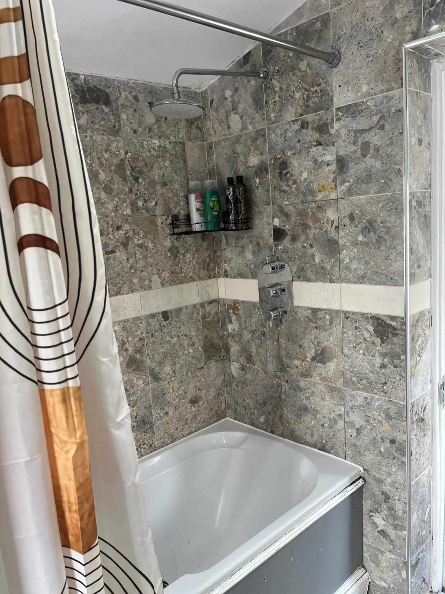 City Reach Retreat Spacious 4Bed House Startford Maryland Great Transport Links London Exterior photo