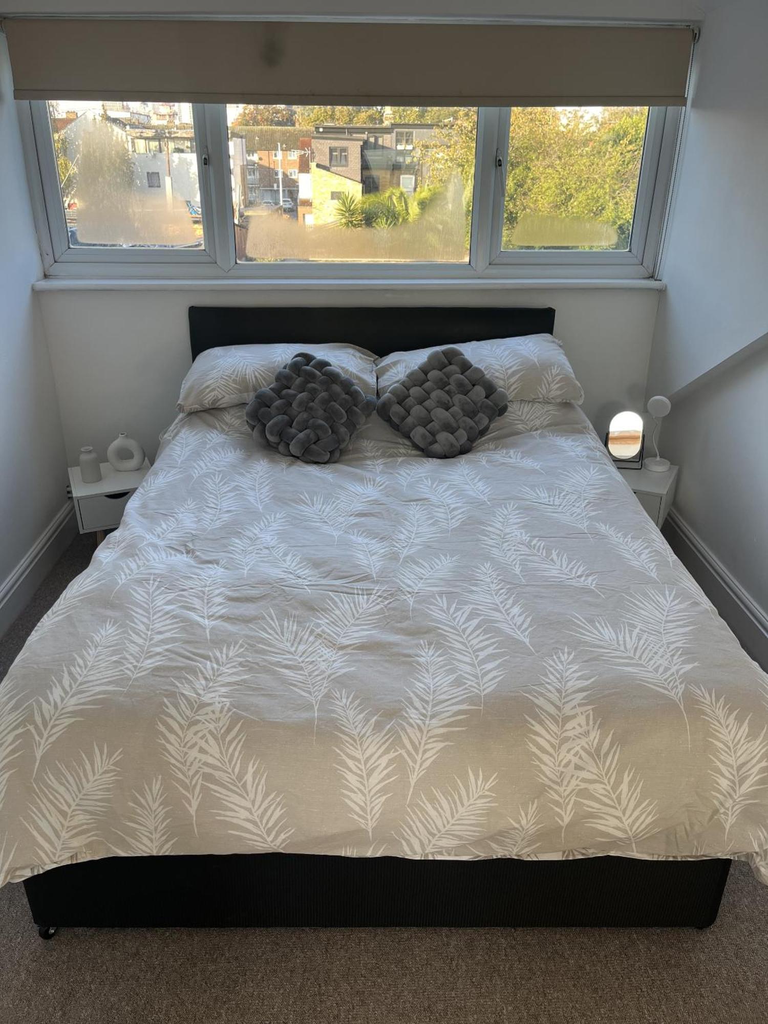 City Reach Retreat Spacious 4Bed House Startford Maryland Great Transport Links London Room photo